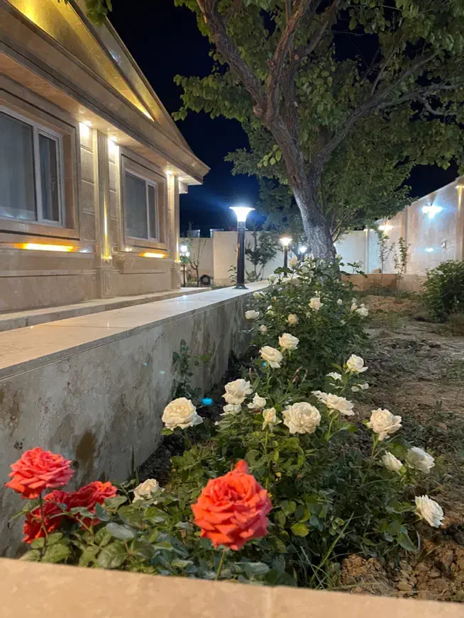 باغ ویلای مسکونی|اجارهٔ کوتاه‌مدت ویلا و باغ|اراک, |دیوار