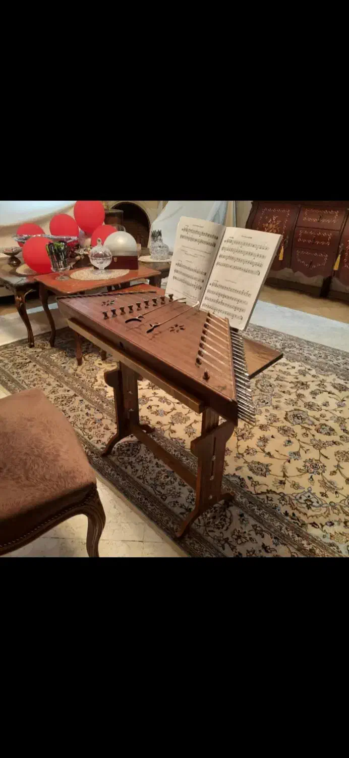 فروش سنتور چوب گردو دو مهر به همراه میز و کتاب|سازهای سنتی|تهران, سعادت‌آباد|دیوار