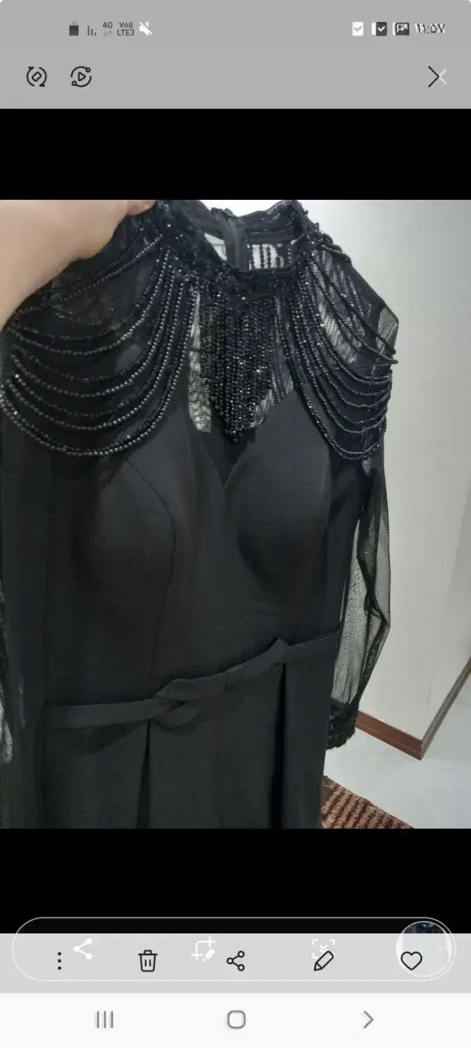 لباس مجلسی|لباس|رودهن, |دیوار