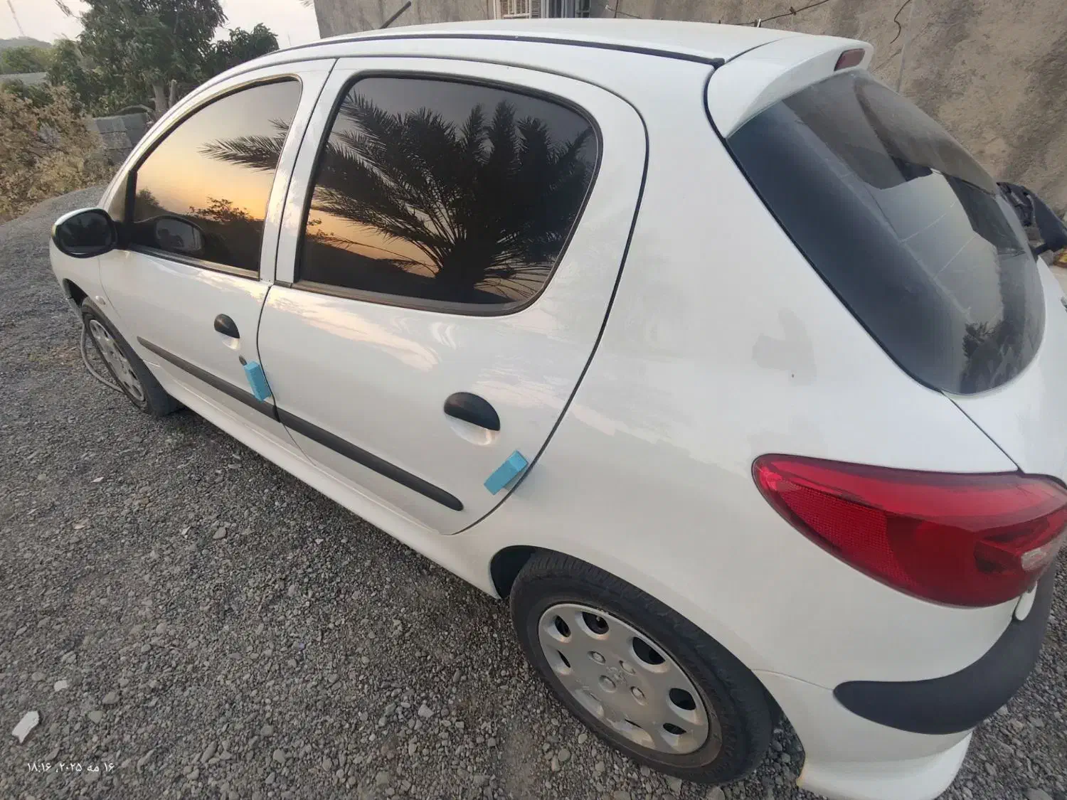 ماشین ۲۰۶ تیپ ۳|خودرو سواری و وانت|بندرعباس, |دیوار