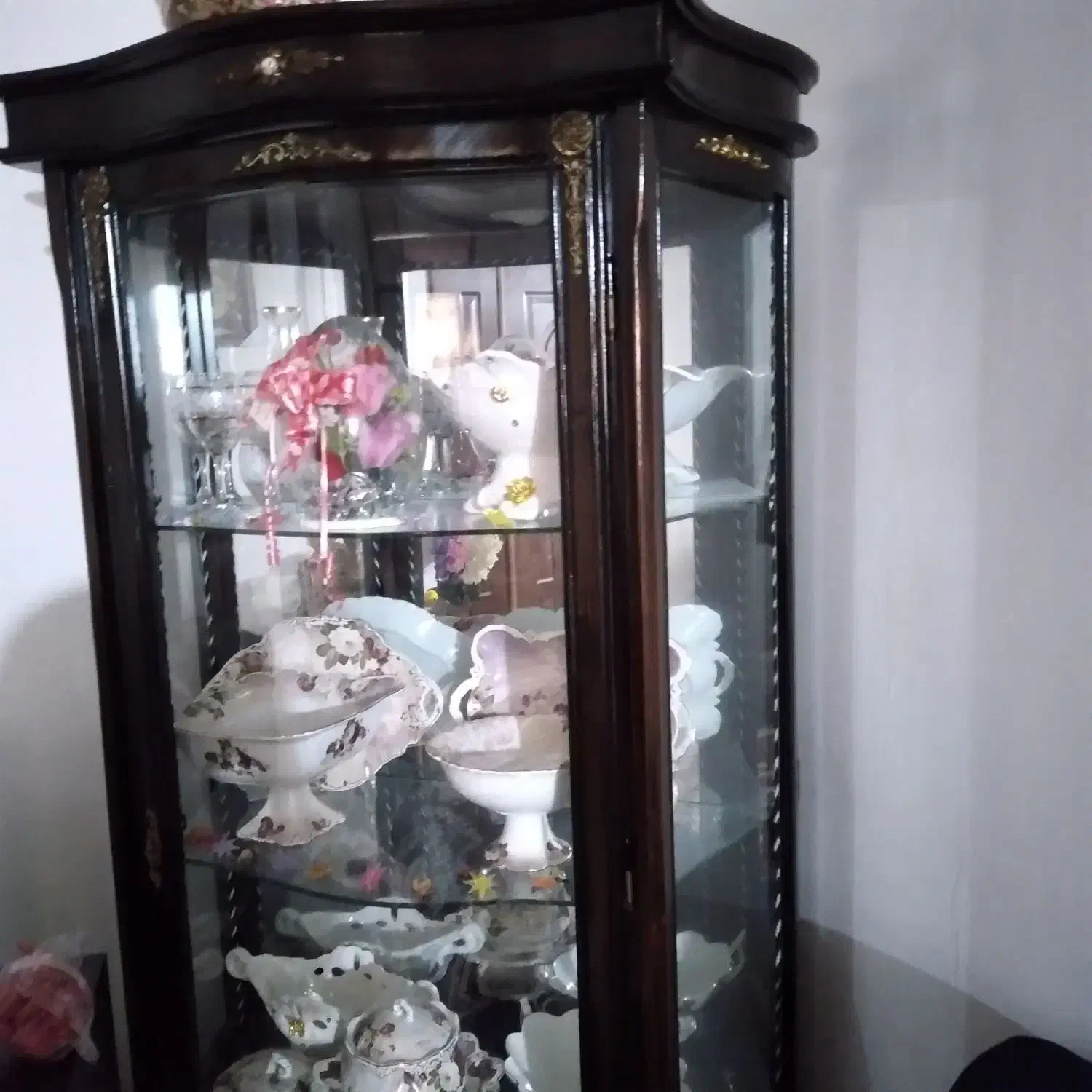 بوفه|بوفه، ویترین، کنسول|رشت, جماران|دیوار