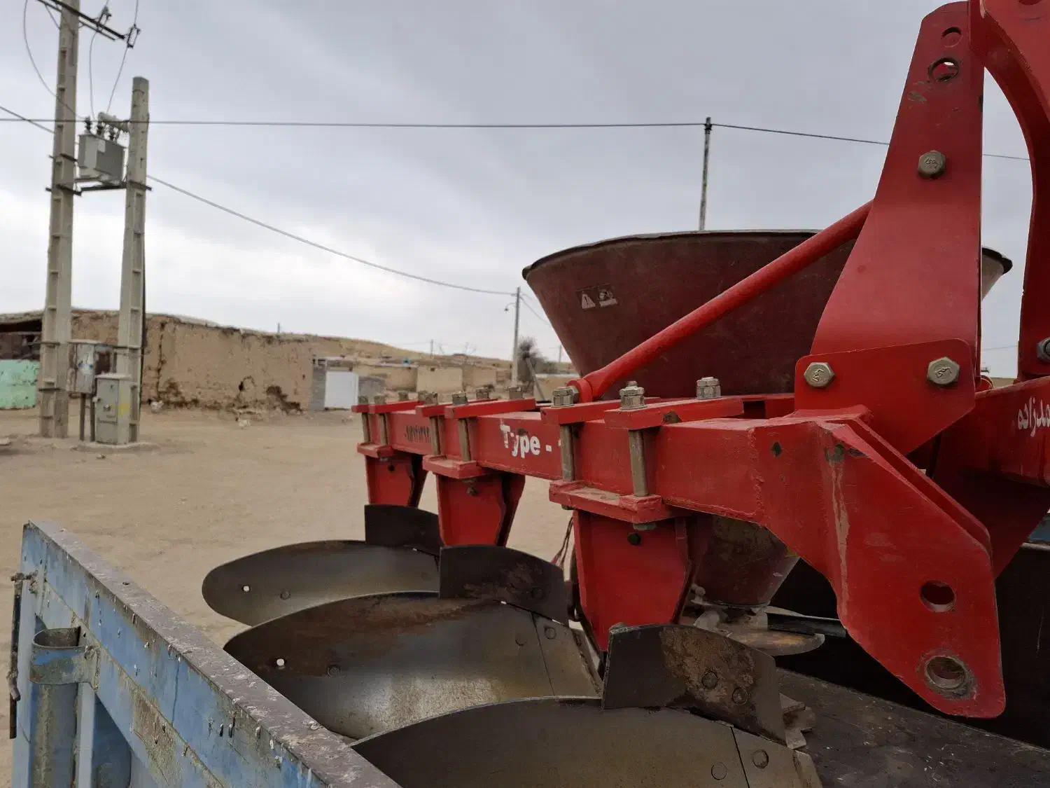 گاواهن|ماشین‌آلات صنعتی|بیجار, |دیوار