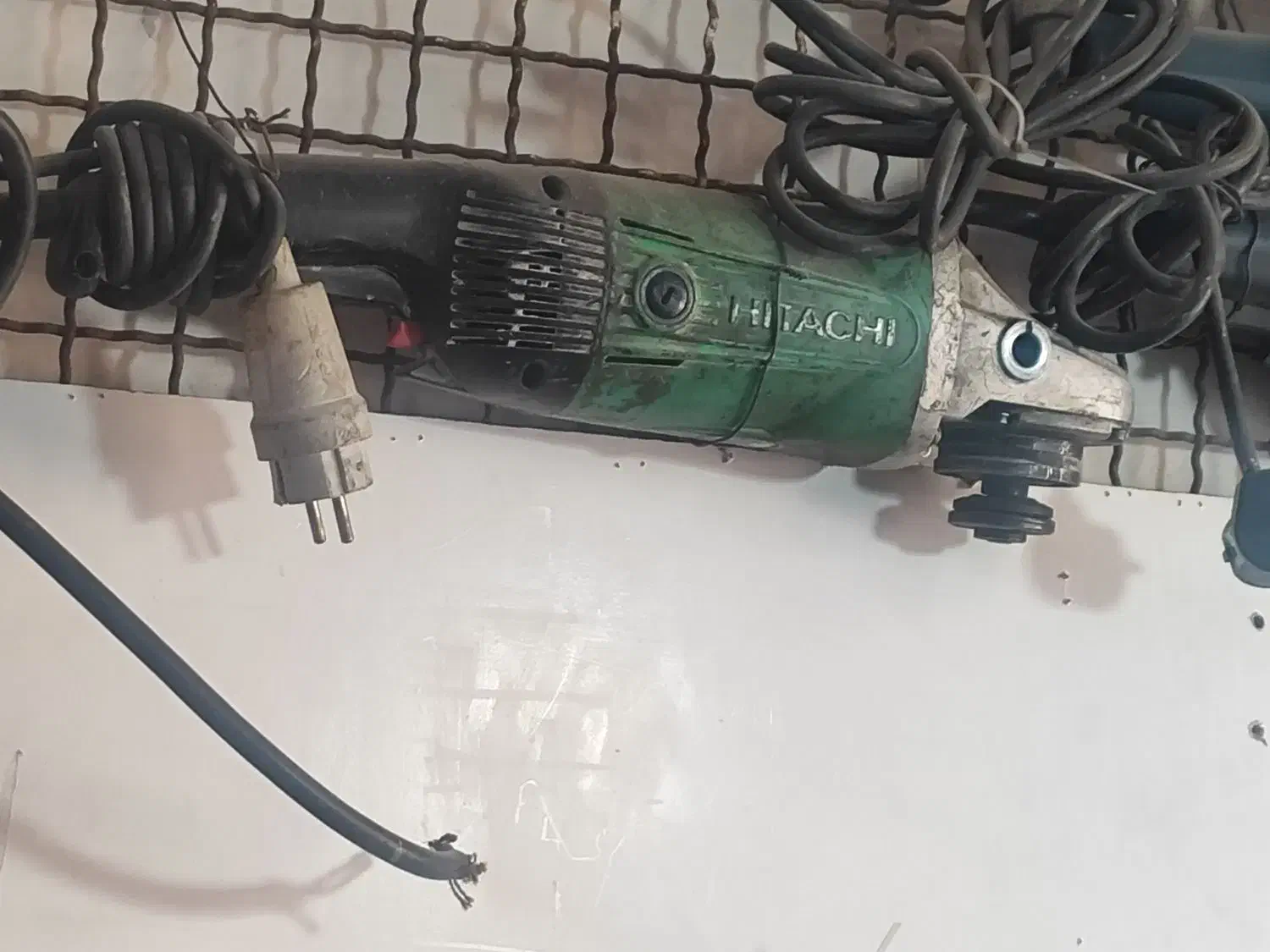 هیلتی.       فرز.        دلر.|ماشین‌آلات صنعتی|قم, شهرک امام حسین|دیوار