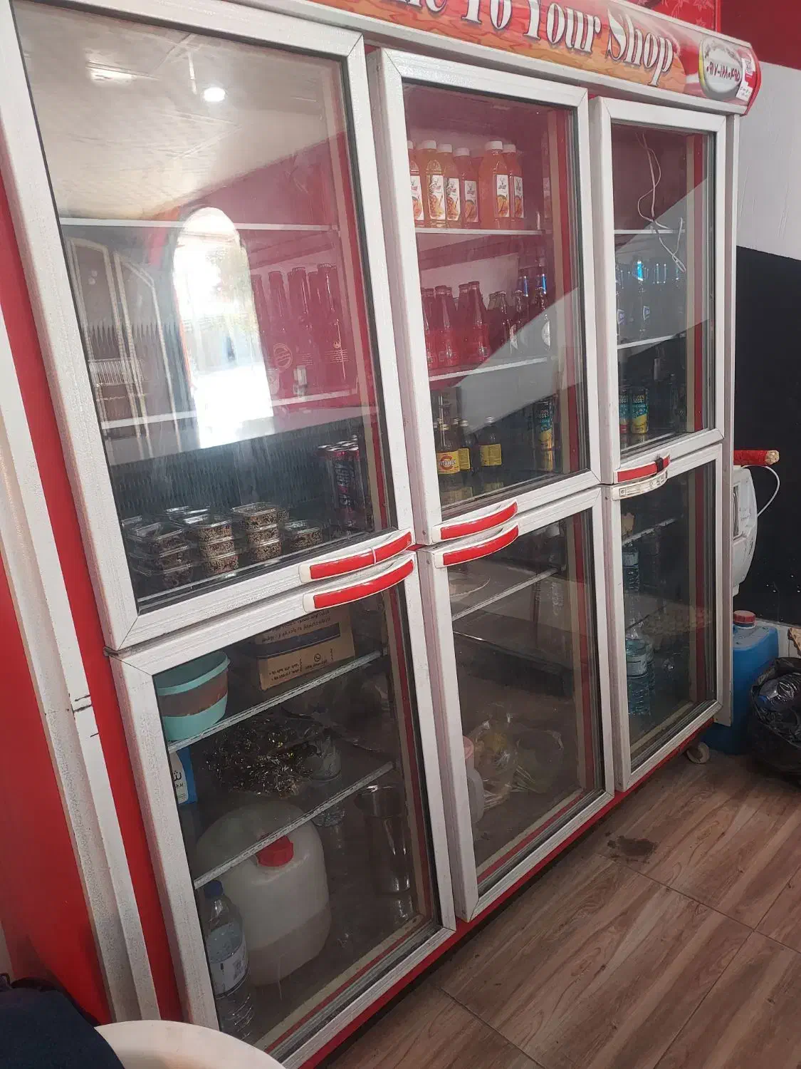 فروش فوری وسایل کافیشاپ بصورت تکی و یکجا|کافی‌شاپ و رستوران|زرقان, |دیوار