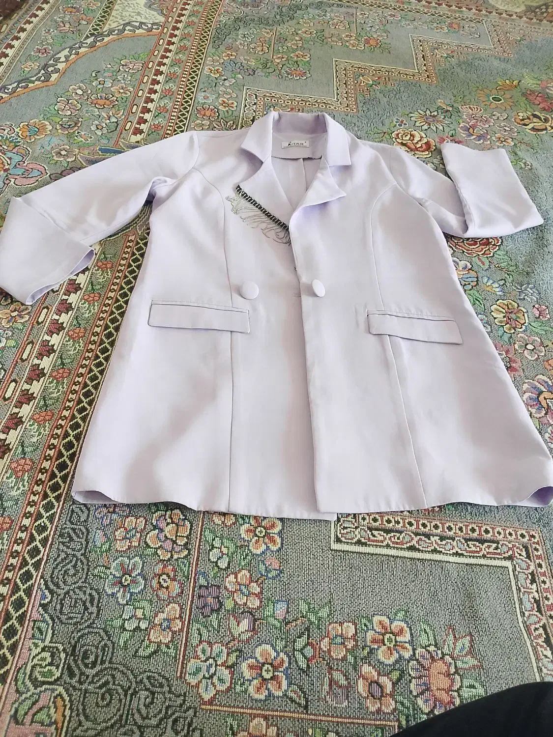 کت مجلسی|لباس|قم, شهر قائم|دیوار