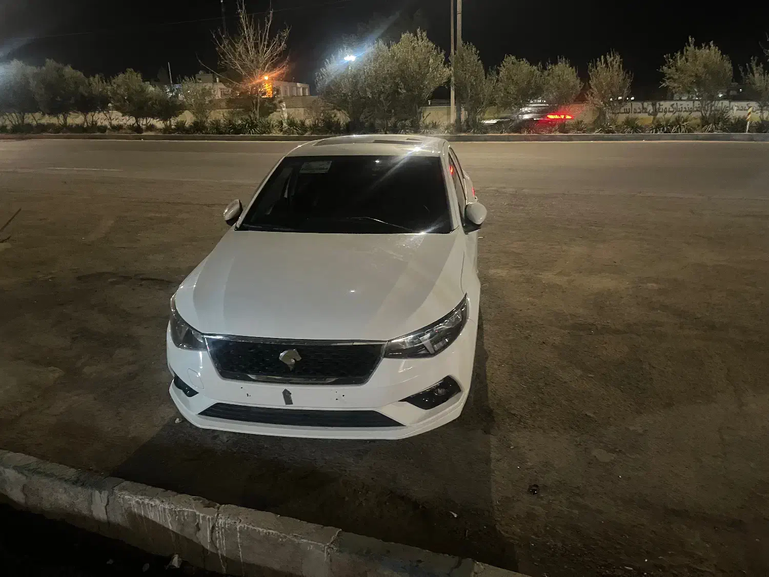 فروش تارا|خودرو سواری و وانت|گناباد, |دیوار