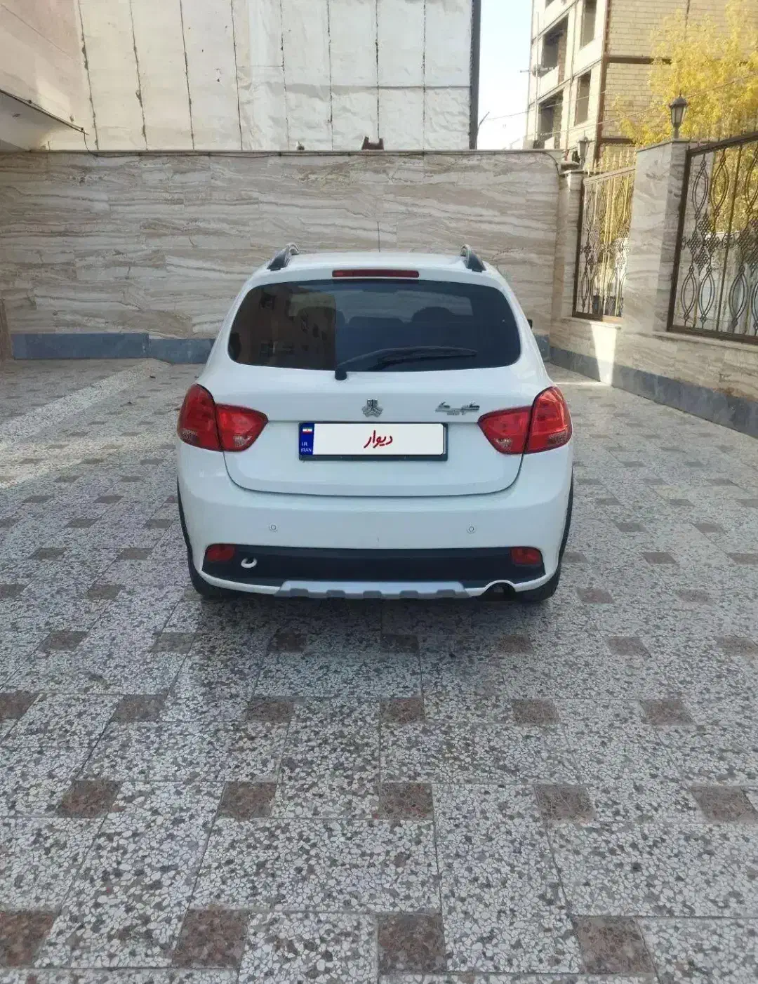 کوییک ساده بی رنگ مدل ۴۰۲ اقساط آسان|خودرو سواری و وانت|تهران, باغ فیض|دیوار