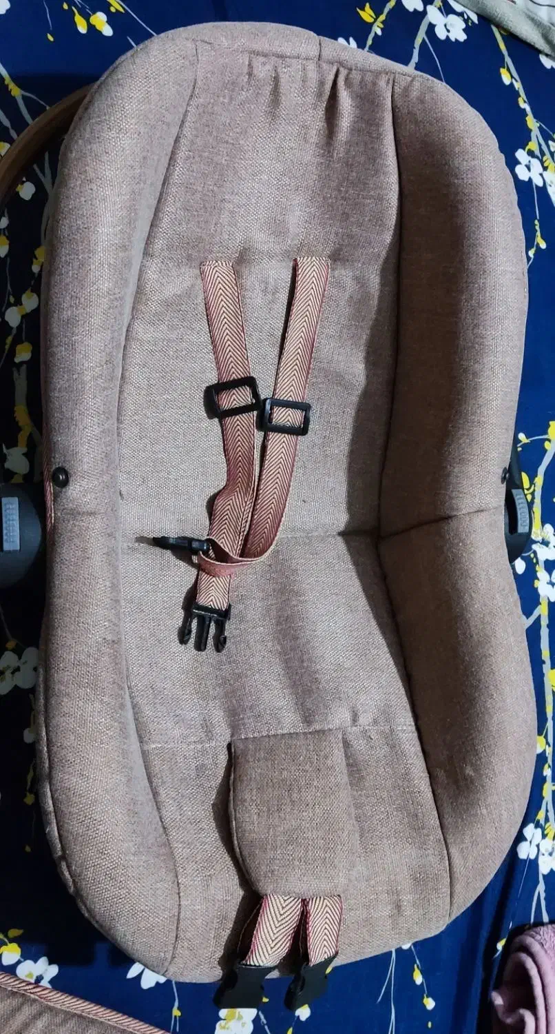 کریر نو  دو بار استفاده شده|کالسکه و لوازم جانبی|قدس, شهر‌قدس|دیوار