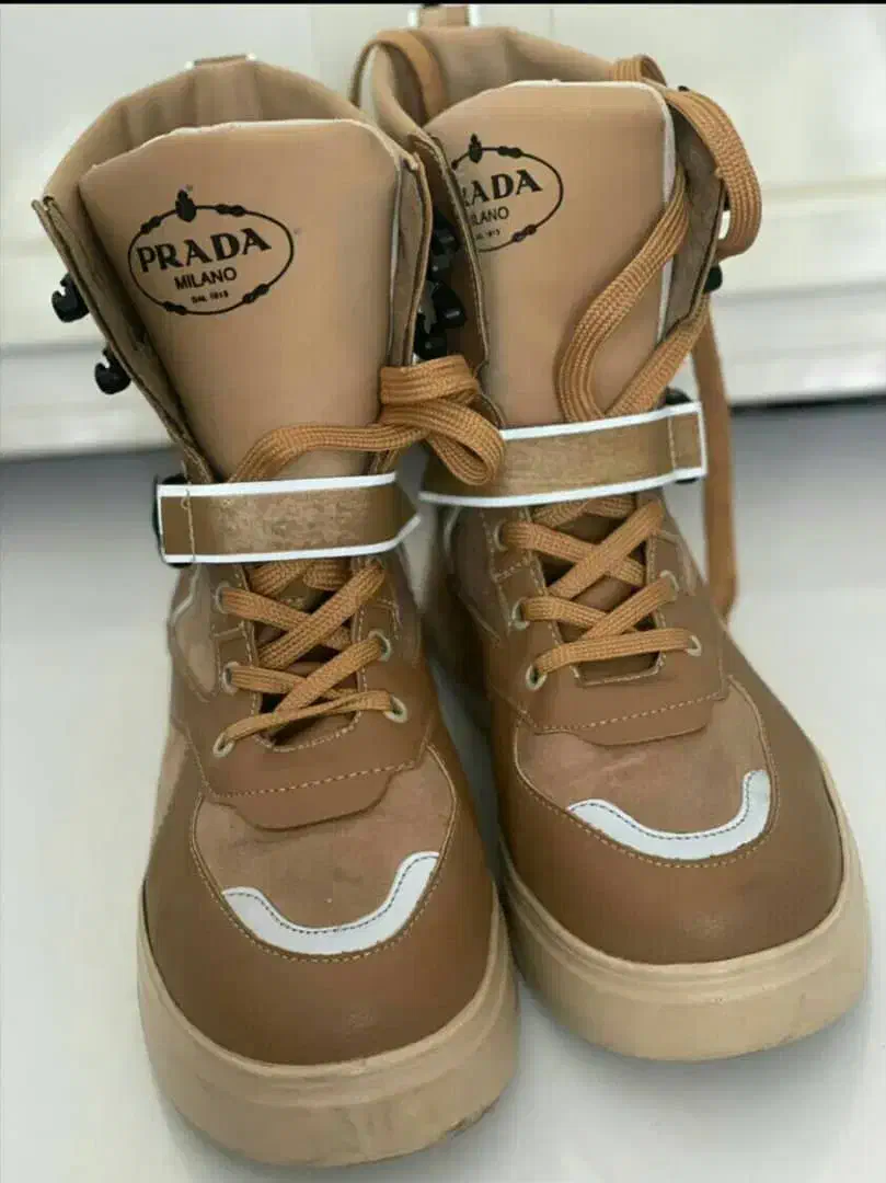 نیم بوت وارداتی نو|کیف، کفش، کمربند|شیراز, شهرک ولیعصر|دیوار