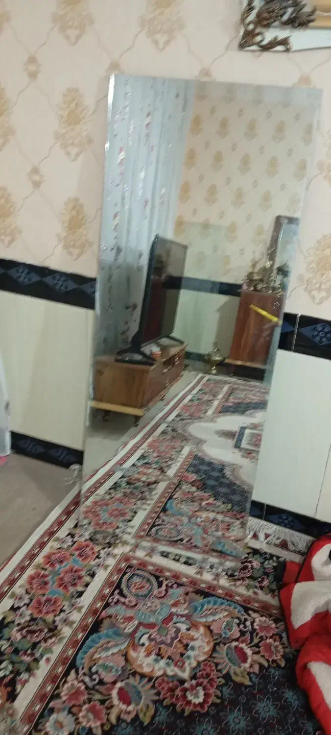 آینه قدی|آینه|خرمآباد, |دیوار