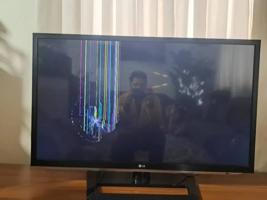 تلویزیون ال جی ۴۲ اینج|تلویزیون و پروژکتور|تهران, راه آهن|دیوار