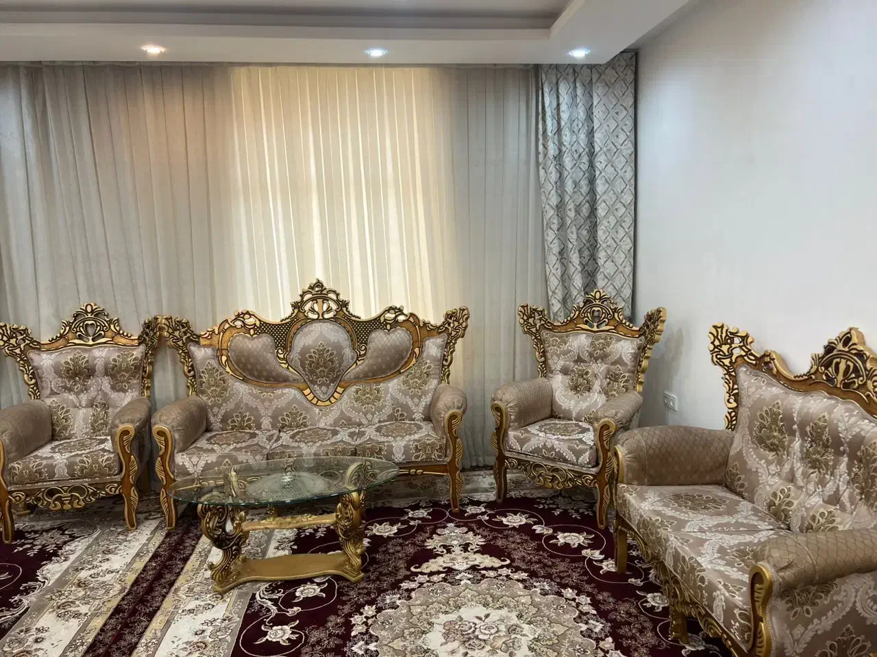 مبل و گل میز|مبلمان خانگی و میز عسلی|کازرون, |دیوار