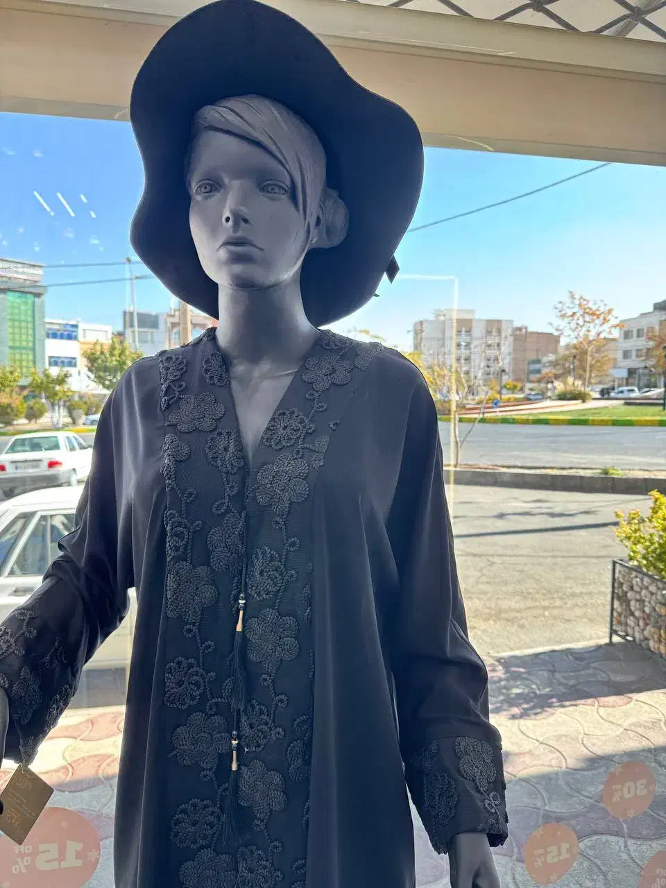 فروش دو عدد مانکن|فروشگاه و مغازه|بیرجند, |دیوار