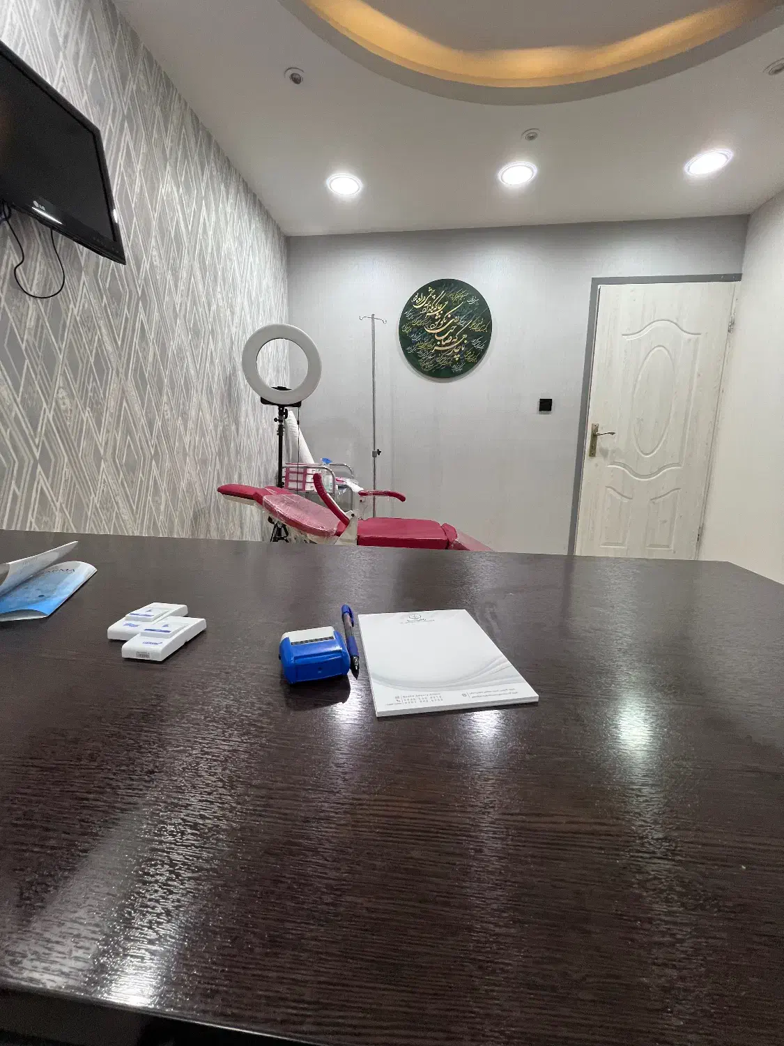 استخدام منشی پزشک با سابقه کار|استخدام درمانی، زیبایی، بهداشتی|لامرد, |دیوار