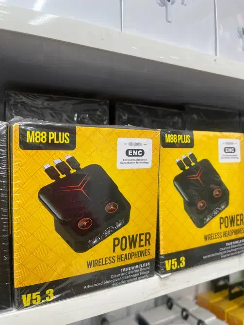 ایرپاد پاپربانک دار و صفحه نمایشگردار m88plus|لوازم جانبی موبایل و تبلت|شیراز, زند|دیوار