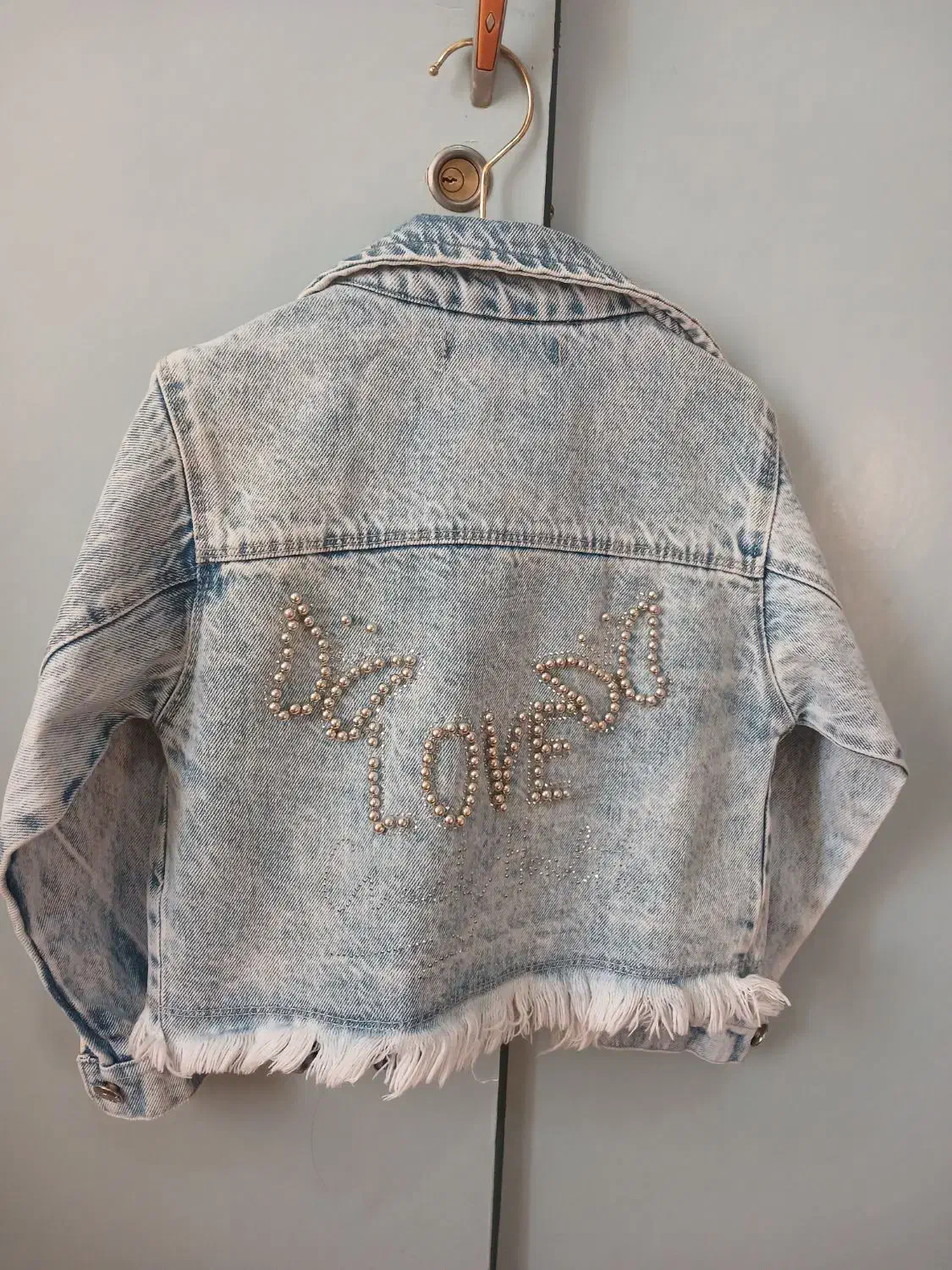 لباس دخترانه|کفش و لباس بچه|هشتگرد, فاز ۲ مهستان|دیوار