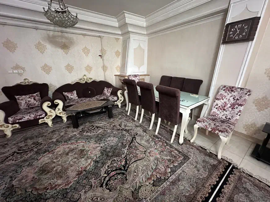 مبل ۸ نفره و میز غذا خوری|مبلمان خانگی و میز عسلی|رشت, منظریه|دیوار