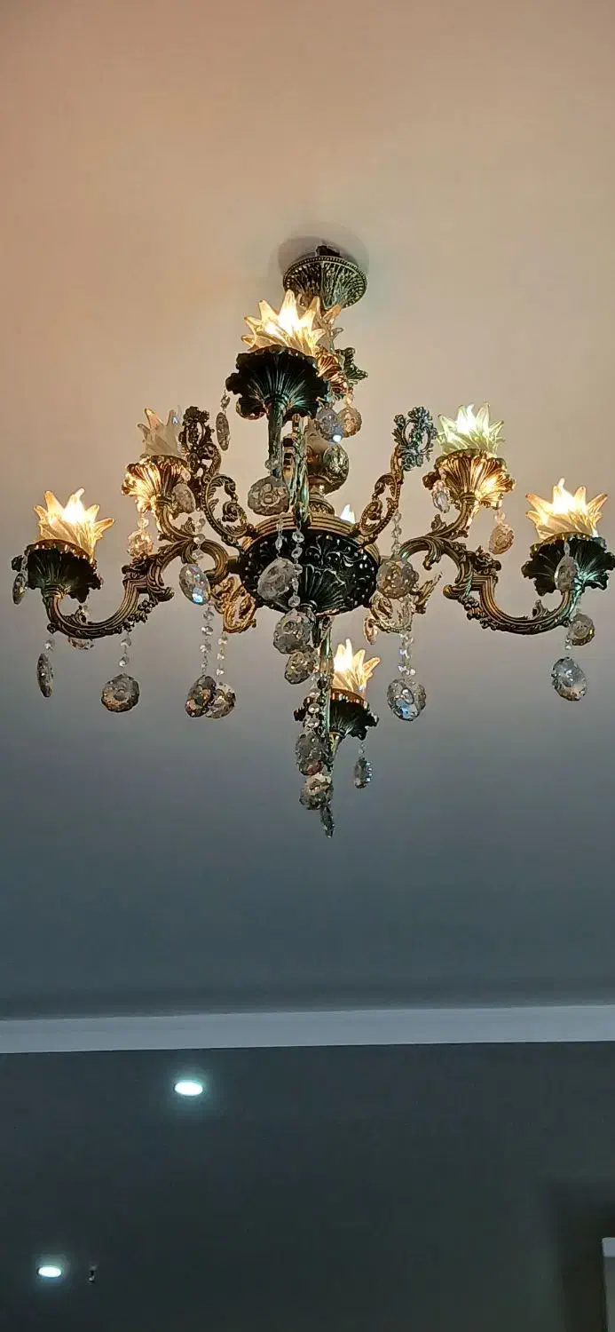 لوستر شاه عباسی ۴ شاخه ۸ شعله|لوستر و چراغ آویز|مشهد, شهرک لشکر (شهرک غرب)|دیوار