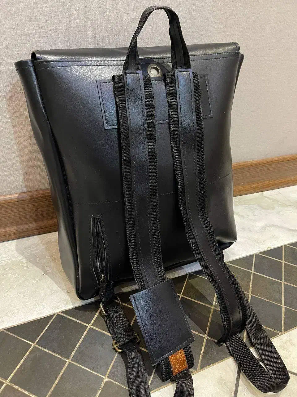 دو عدد کوله|کیف، کفش، کمربند|رشت, معلم|دیوار