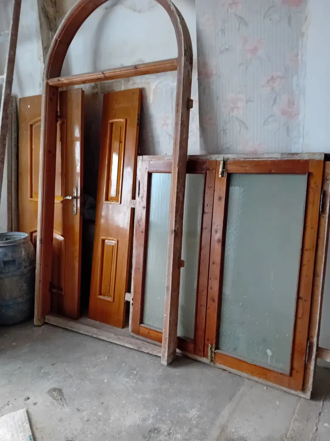 در دو لت چوبی و پنجره دو لت جوبی|مصالح و تجهیزات ساختمان|گنبد کاووس, |دیوار