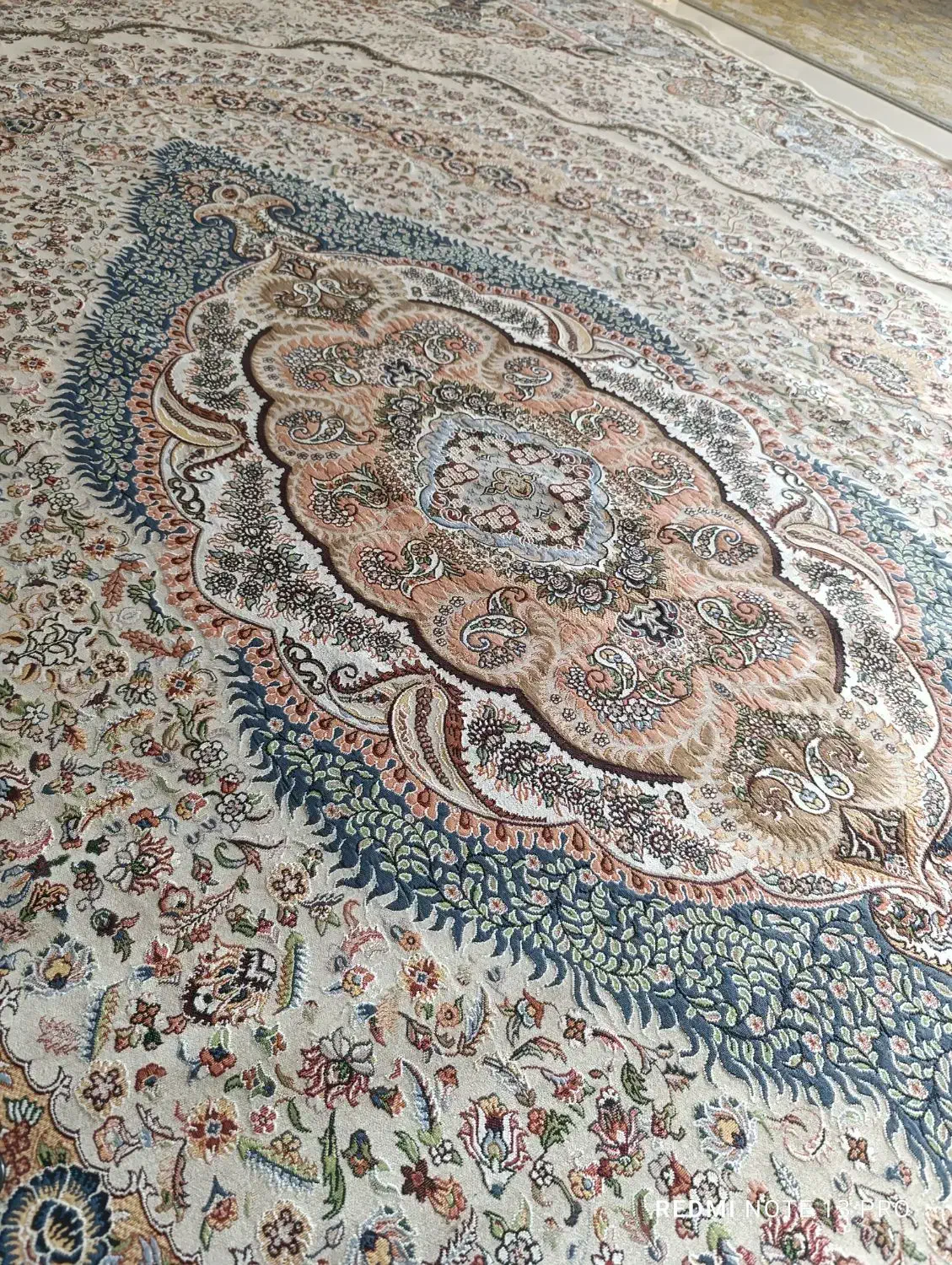 روفرشی ۱۲متری پشت و رو مخمل|روفرشی|مشهد, محمدآباد|دیوار