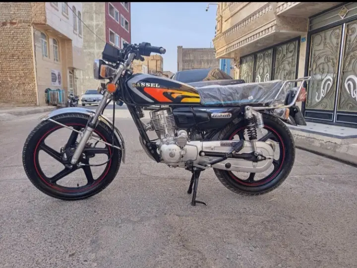 هندا ۲۰۰|موتورسیکلت|قم, هفت تیر|دیوار