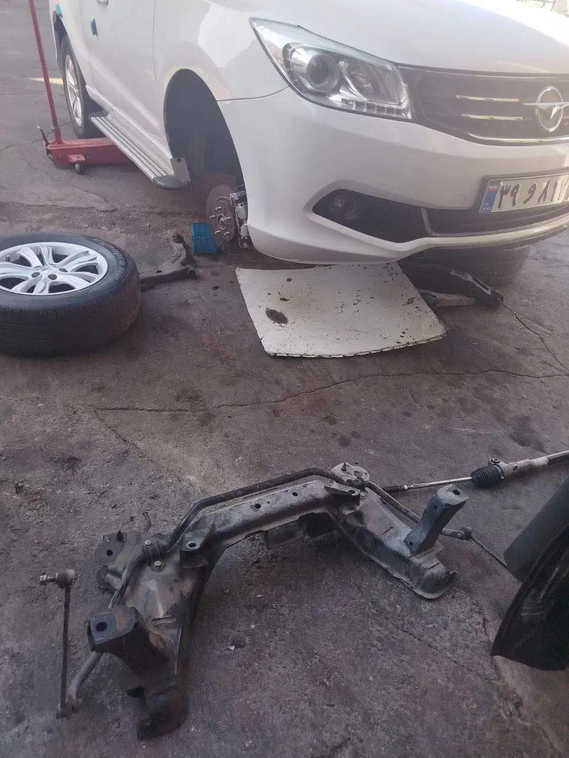 تعمیرات جلوبندی و جعبه فرمان برقی هایما|خدمات پیشه و مهارت|شیراز, بالا کفت|دیوار