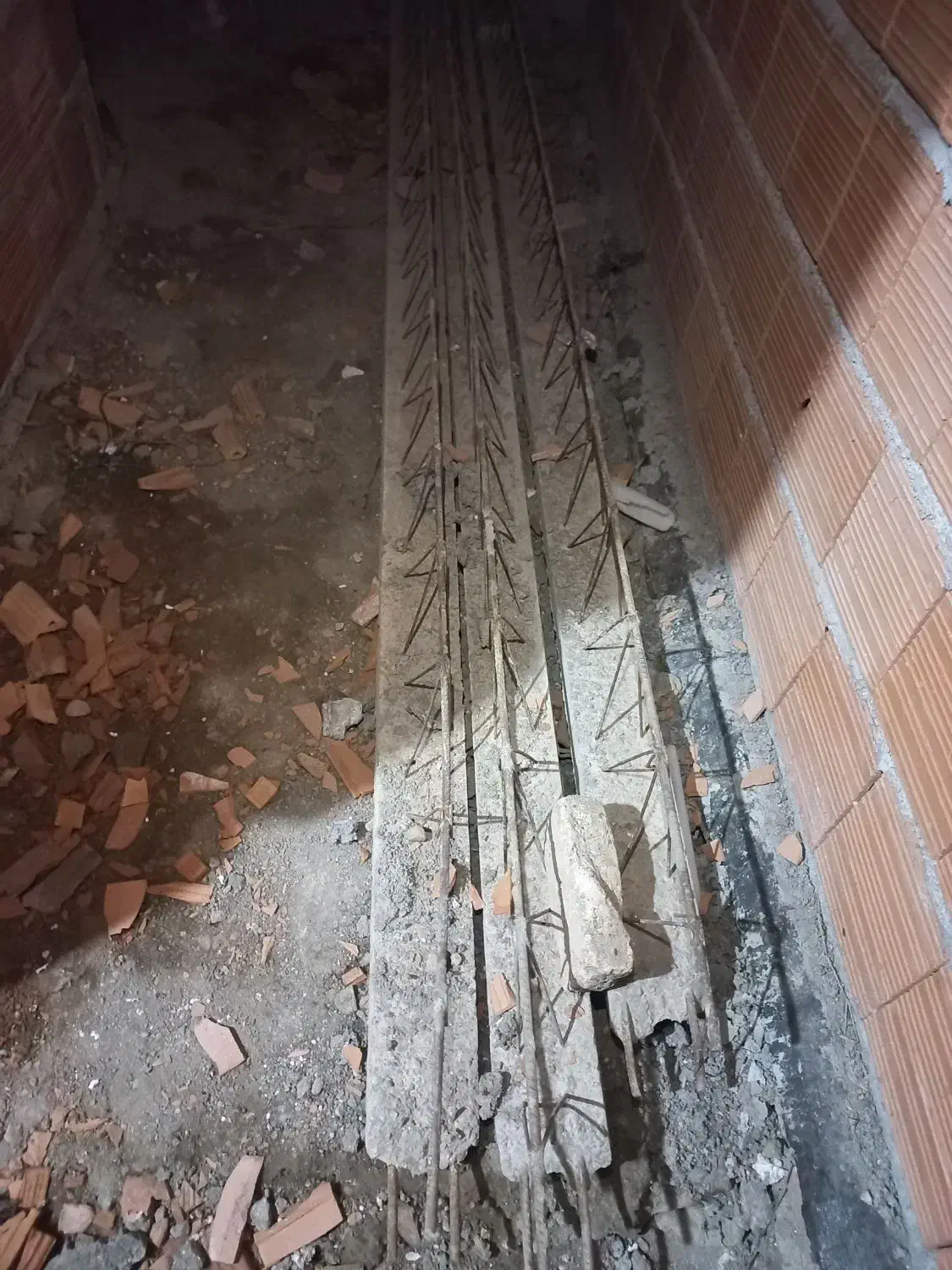 تیرچه|مصالح و تجهیزات ساختمان|گنبد کاووس, |دیوار