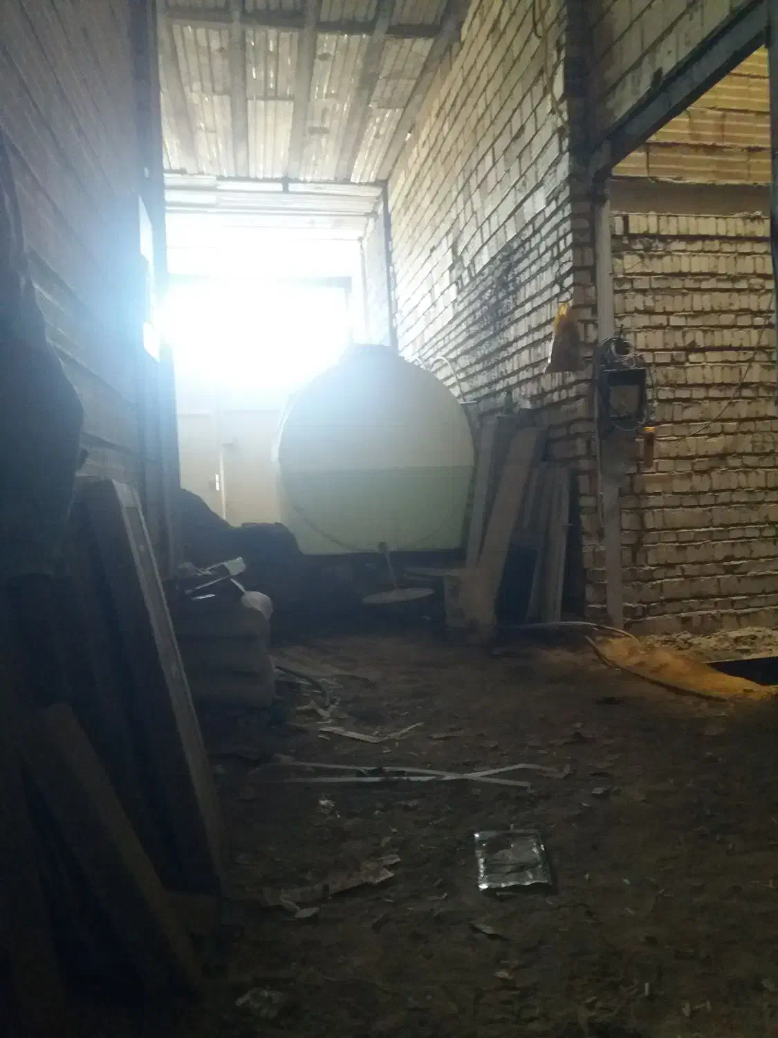 تانکر آب پلاستیکی و آهنی|مصالح و تجهیزات ساختمان|صوفیان, |دیوار