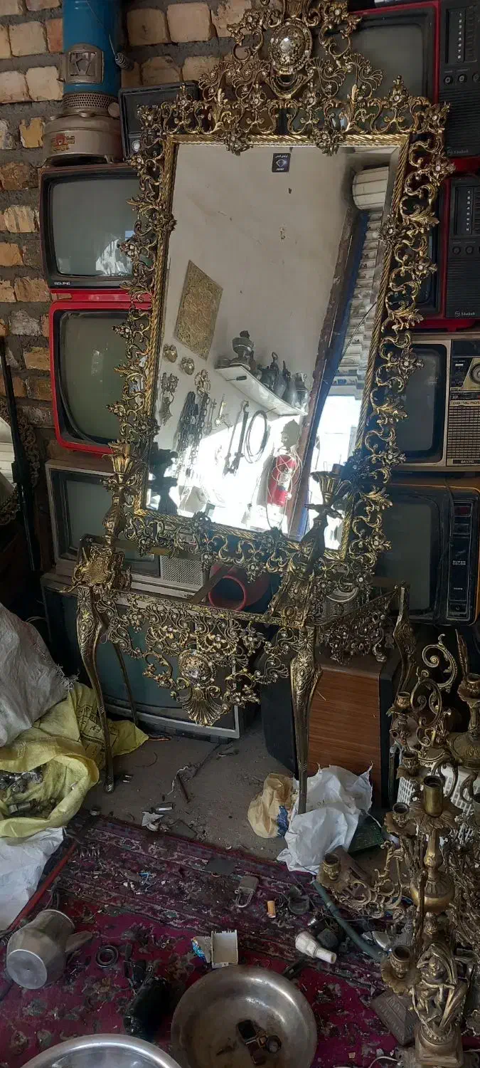 برنز|آینه|قم, ولیعصر|دیوار