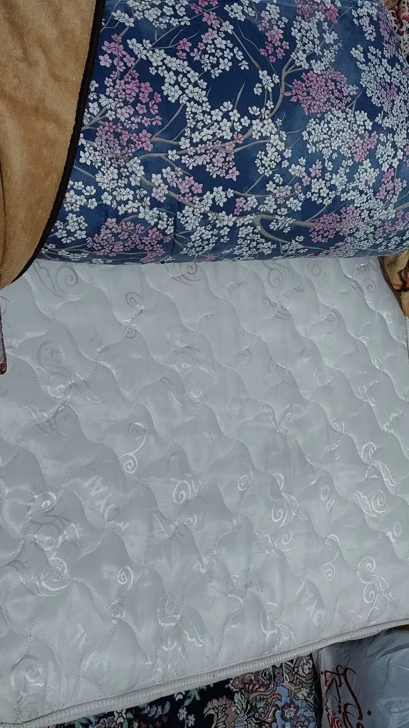 تشک تخت|تشک تختخواب|کرج, حصارک بالا|دیوار