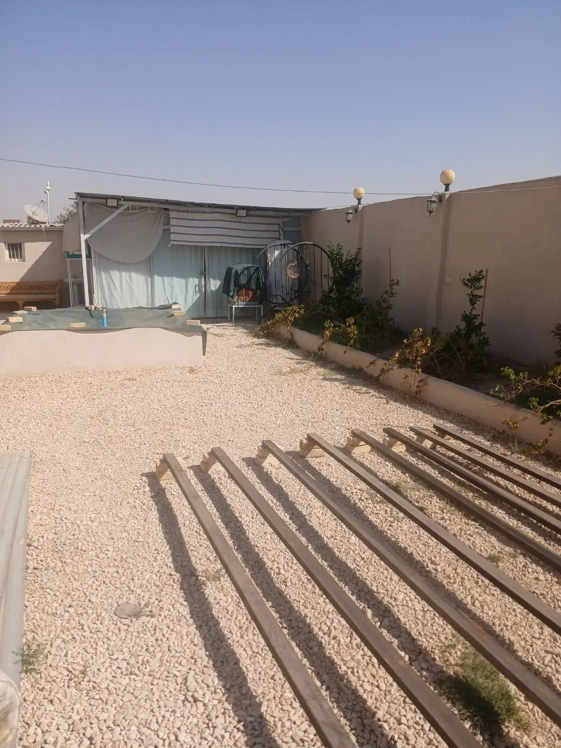 اجاره خانه باغ|اجارهٔ کوتاه‌مدت ویلا و باغ|کاشان, دانش|دیوار