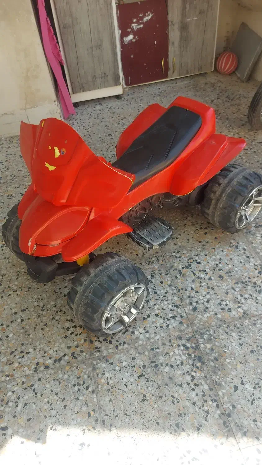 ماشین شارژی|اسباب‌بازی بچه|شیراز, جوادیه|دیوار