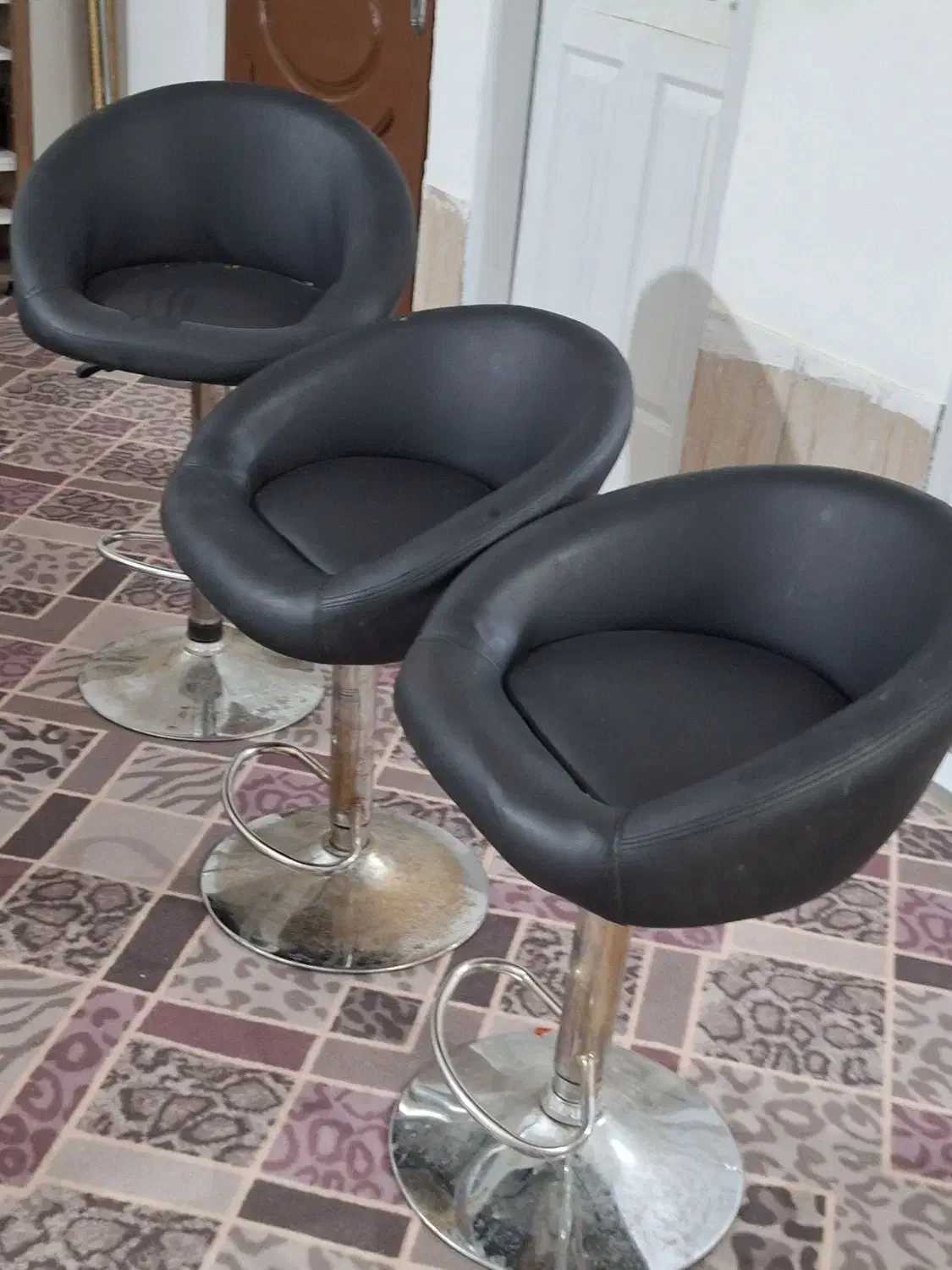 صندلی سالم|صندلی و نیمکت|قوچان, |دیوار