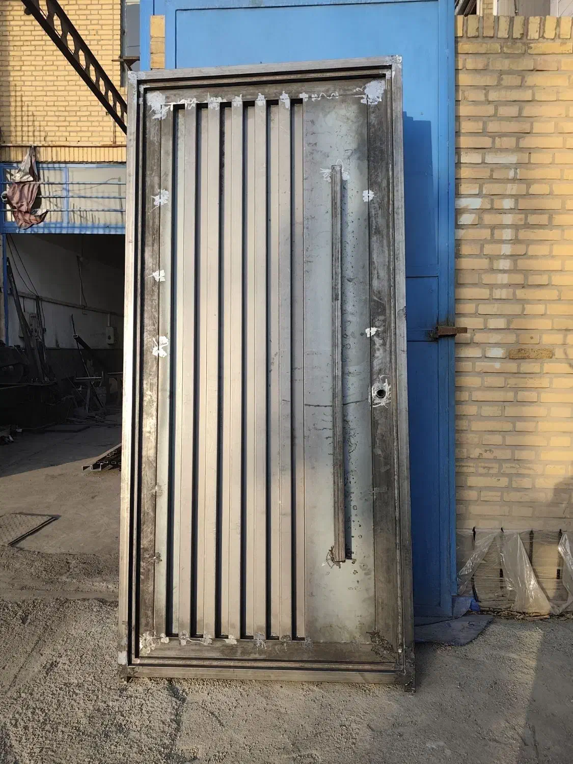 ساخت انواع درب و پنجره *حفاظ *چارچوب*آهنگر|خدمات پیشه و مهارت|چهاردانگه (تهران), |دیوار