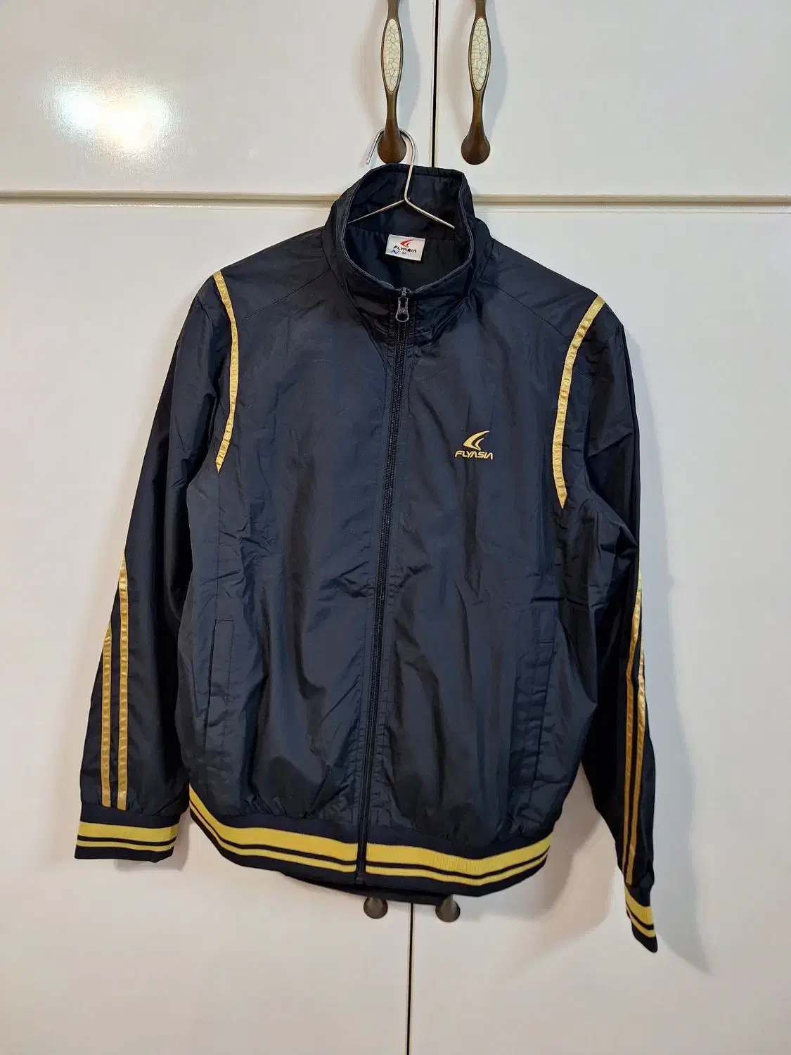 لباس ورزشی اسپرت|تجهیزات ورزشی|شیراز, آبیاری|دیوار