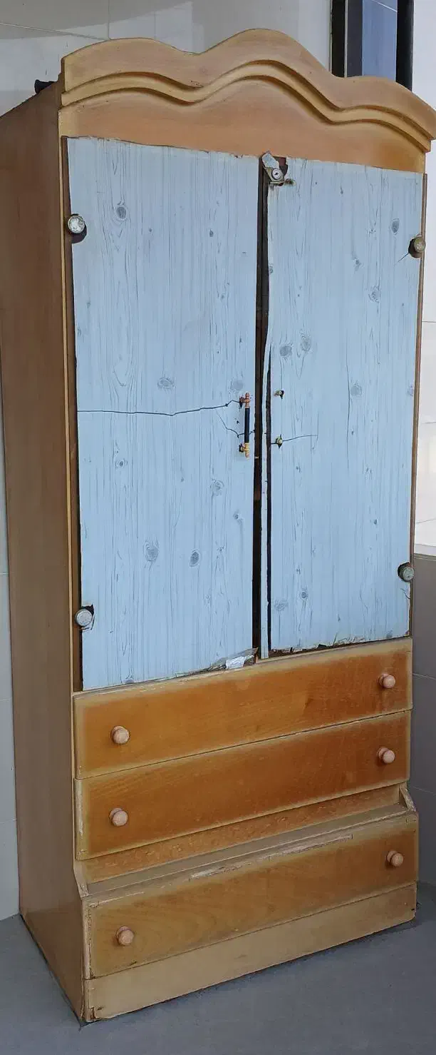 بوفه چوبی|بوفه، ویترین، کنسول|بندر انزلی, کارآموزی|دیوار