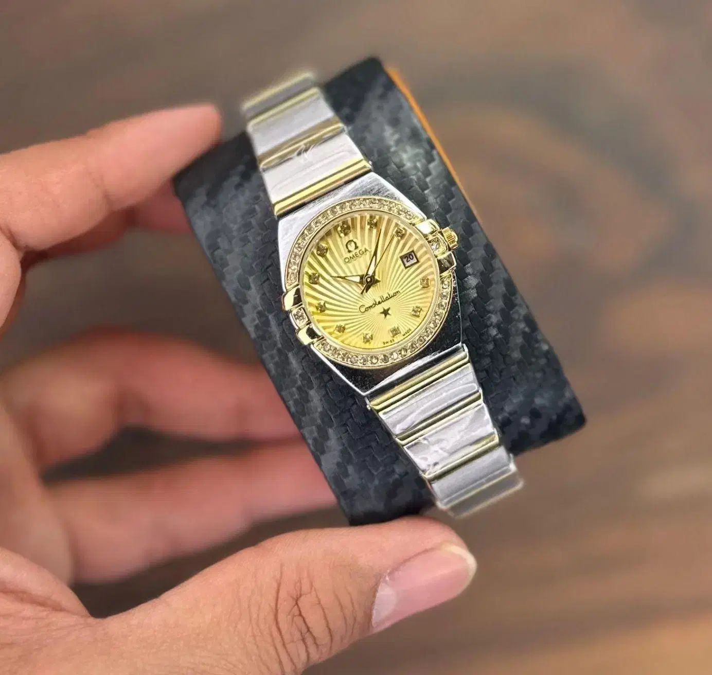 ساعت زنانه امگاکانسلیشن موتور ژاپن در رنگبندیomega|ساعت|تهران, سعادتآباد|دیوار