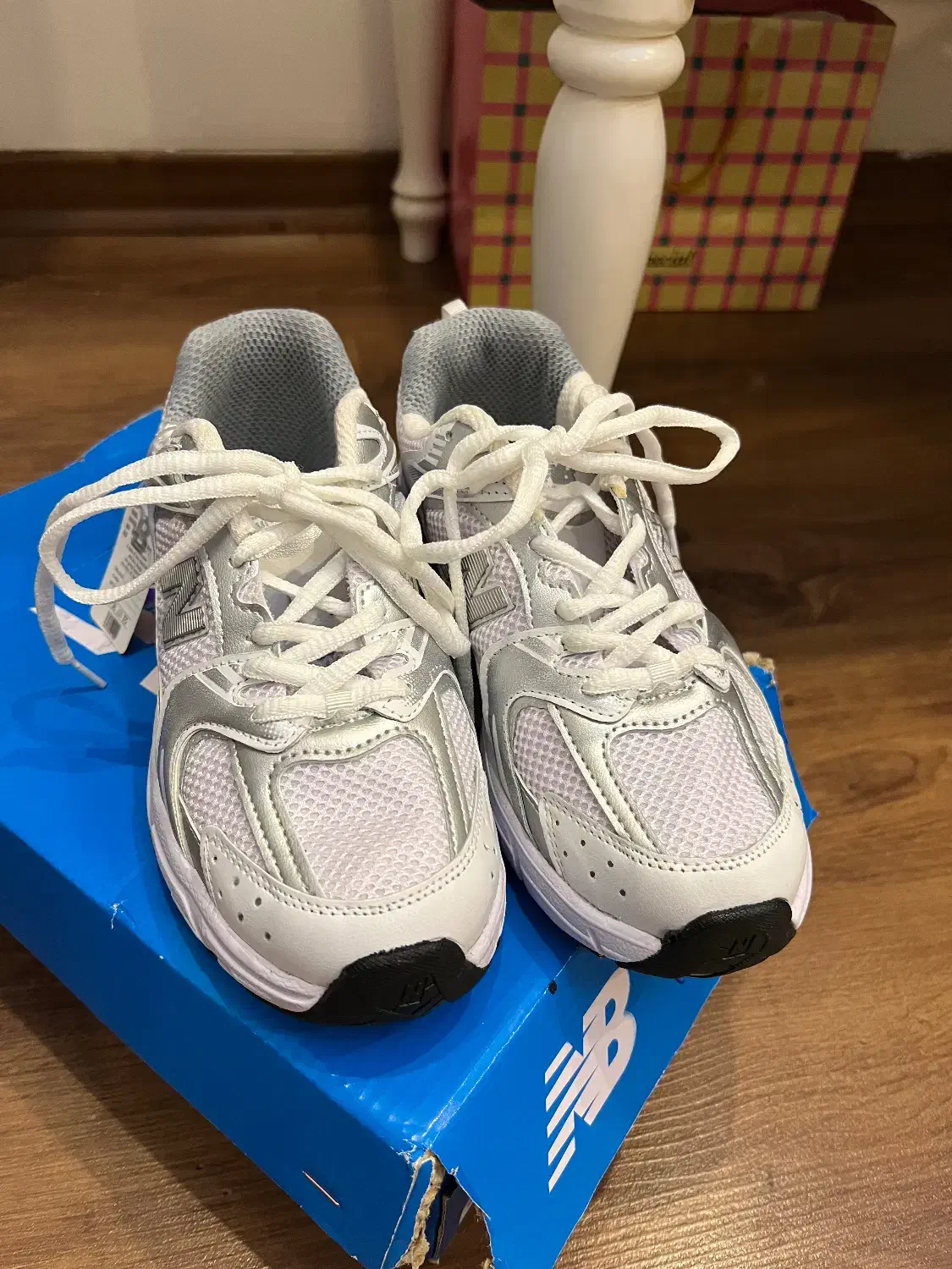 کفش نیوبالانس 530 اسپرت|کیف، کفش، کمربند|مشهد, فردوسی|دیوار