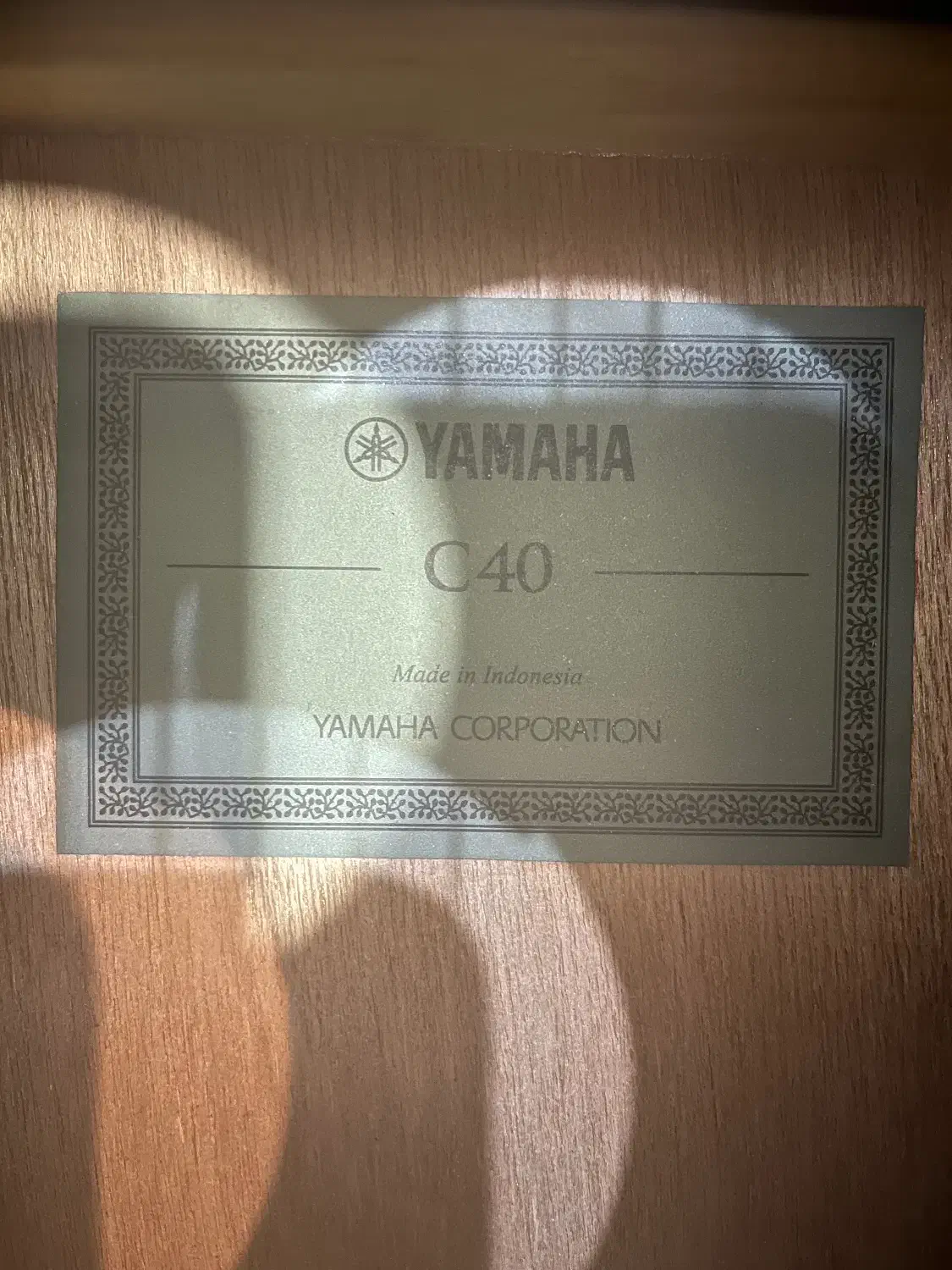 گیتار یاماها C40|گیتار، بیس، امپلیفایر|ملایر, |دیوار