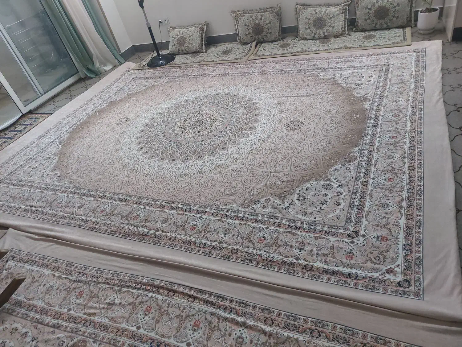 رو فرشی کش دار|روفرشی|اصفهان, رهنان|دیوار