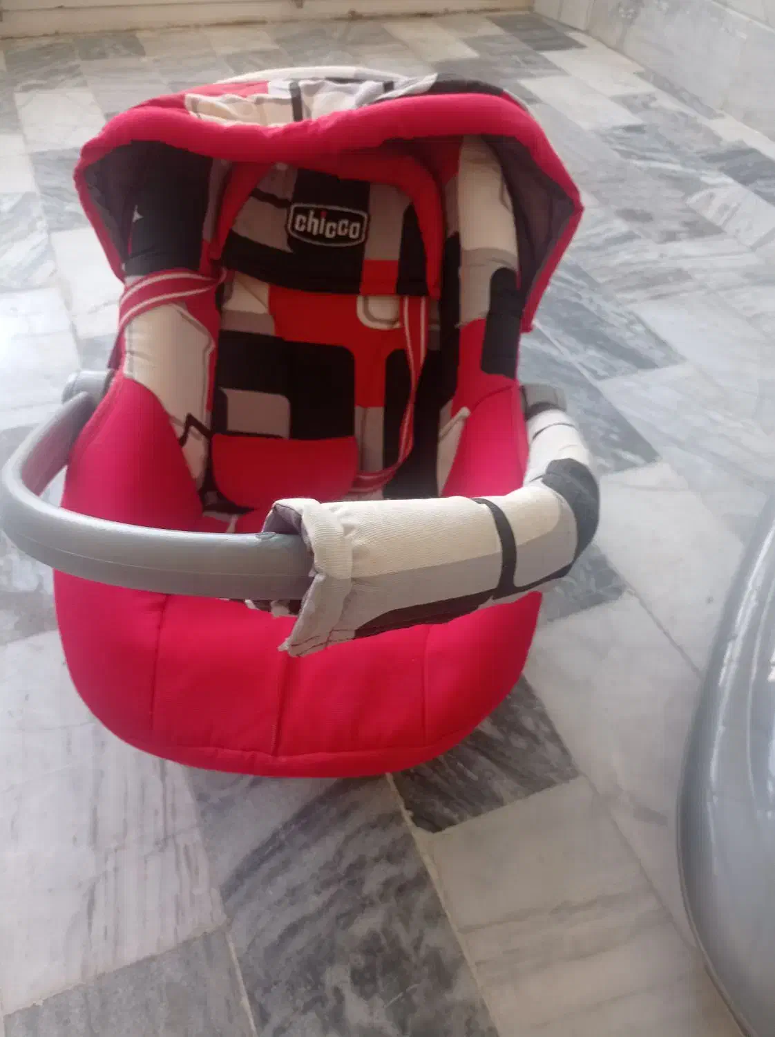 کریر|کالسکه و لوازم جانبی|بروجرد, |دیوار