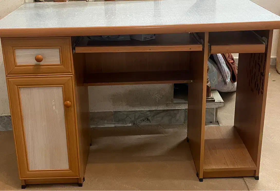 میز تحریر|میز تحریر و کامپیوتر|ابهر, |دیوار