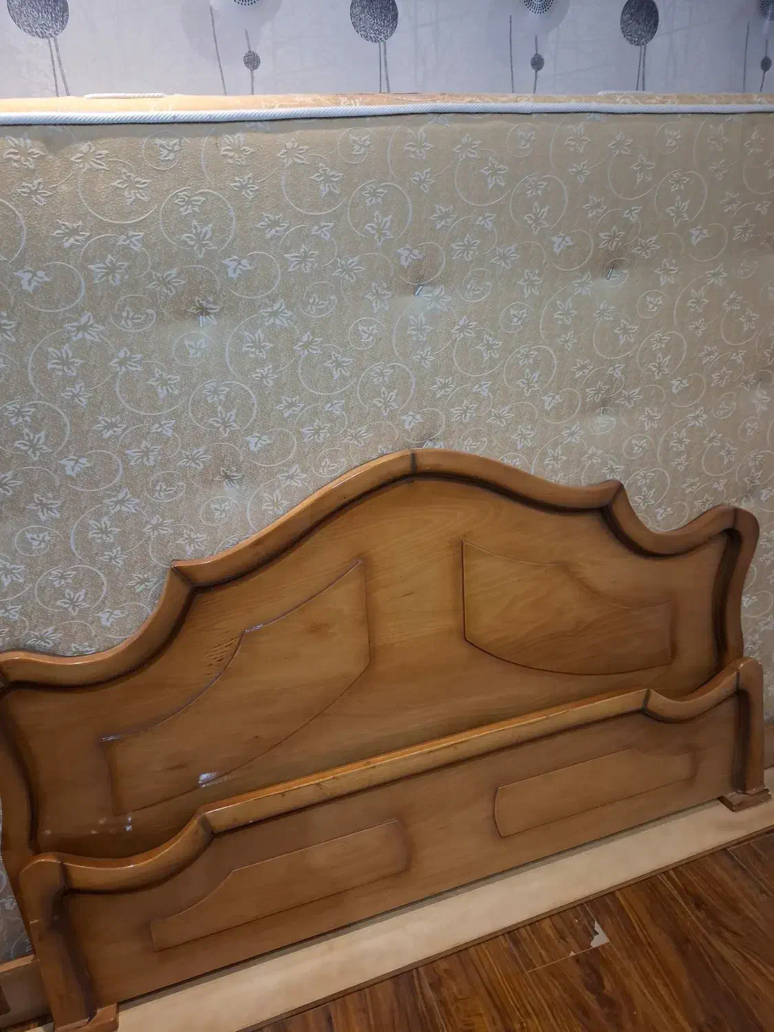 تخت خوشخواب دو نفره|تخت و سرویس خواب|بروجرد, |دیوار