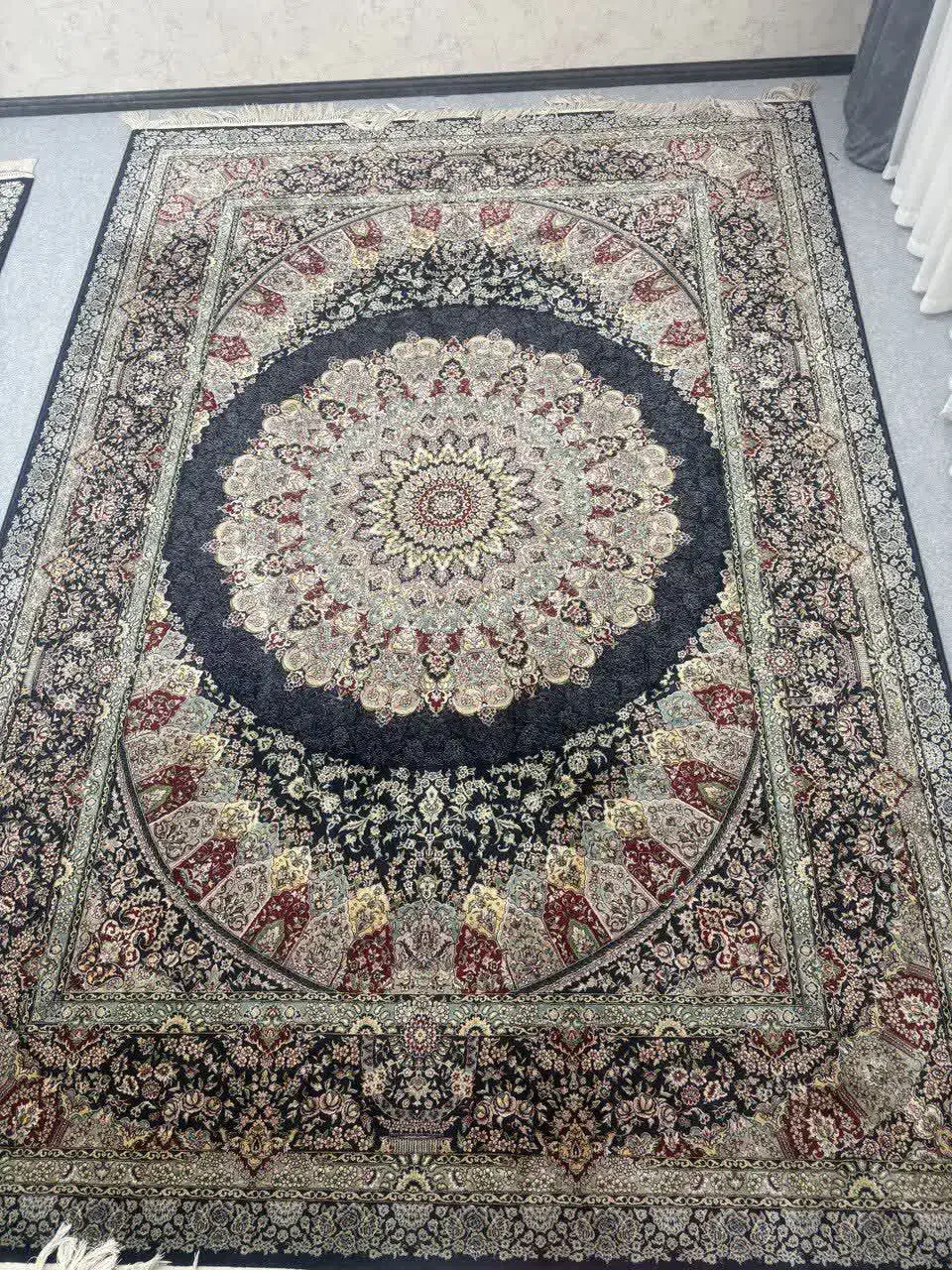 فروش فرش 9 متری و 6 متری 1000 شانه|فرش|صدرا-فارس, فاز ۱|دیوار