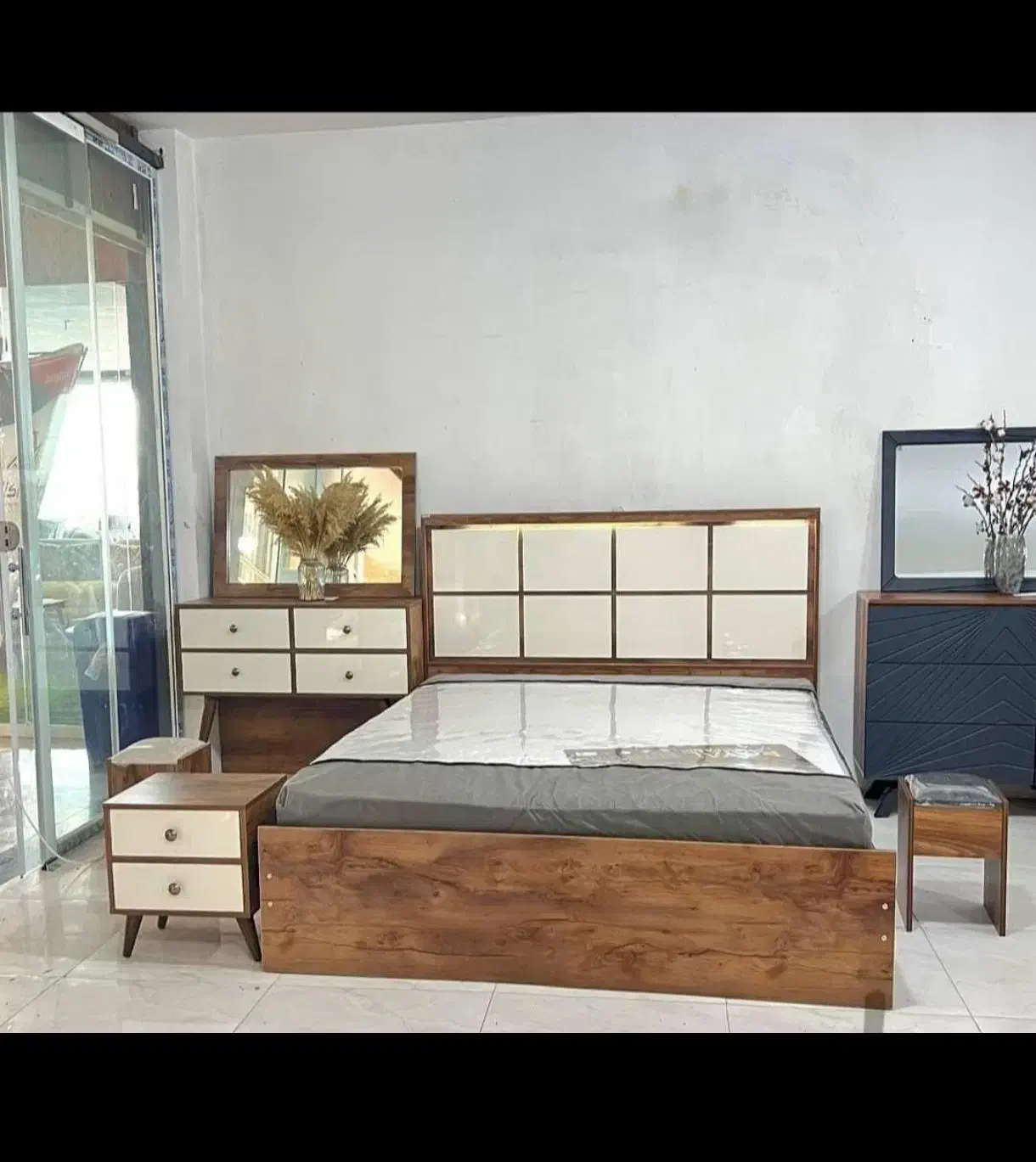 تخت خواب دونفره مدل طرلان //همراه با کشو اضافه|تخت و سرویس خواب|کرج, ساسانی (قلمستان)|دیوار