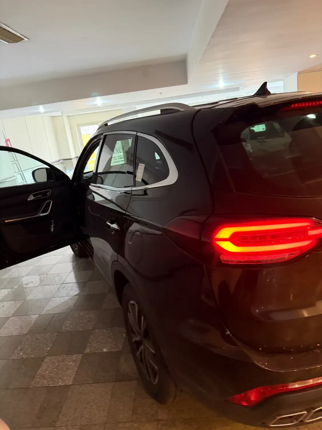 Kmc 1401|خودرو سواری و وانت|تهران, ولنجک|دیوار