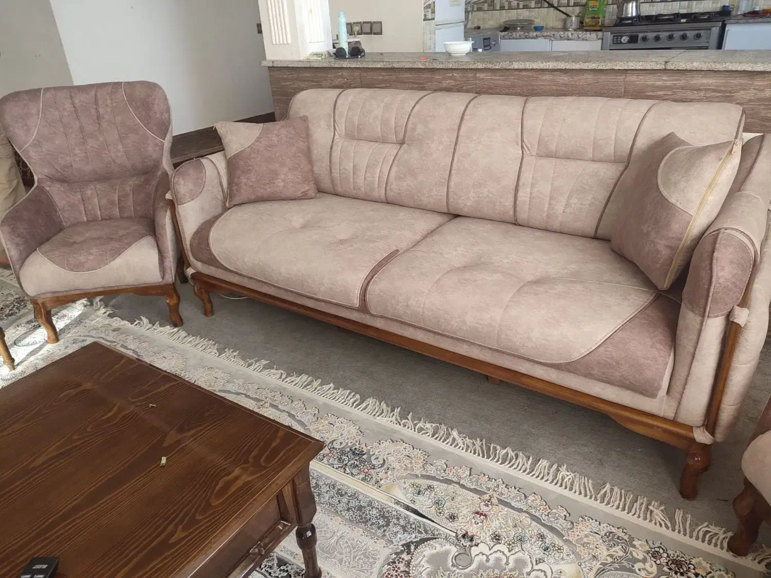 مبل ۸ نفر|مبلمان خانگی و میز عسلی|فریمان, |دیوار