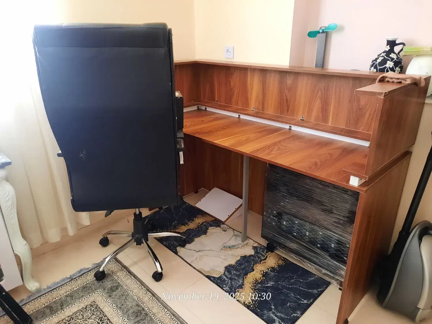 میز کانتر و صندلی|مبلمان اداری|فردیس, شهرک شهید حسینی|دیوار