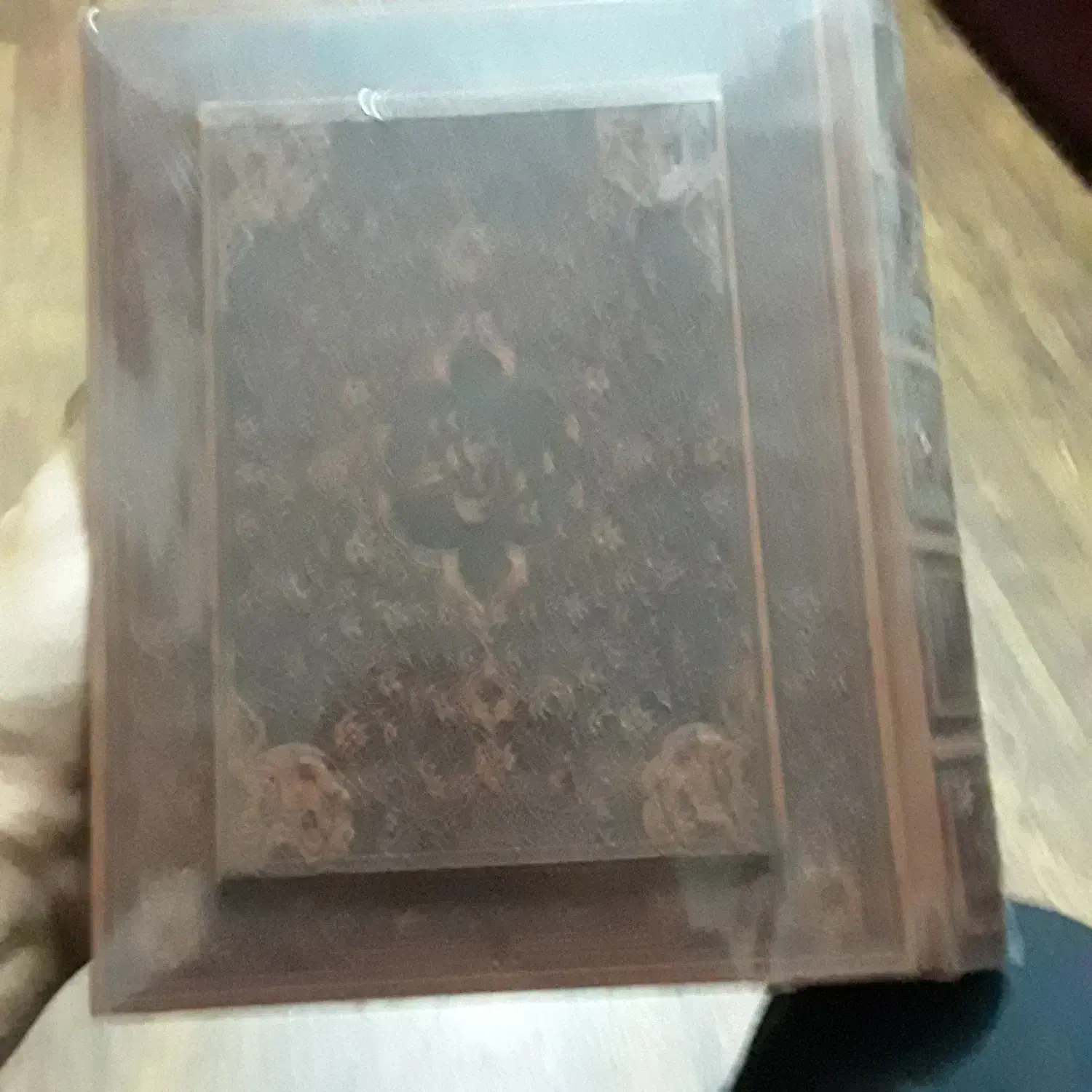 دیوان نفیس حافظ با جلد چرمی و کاغذموجداروعطری|کتاب و مجله ادبی|تهران, ارامنه|دیوار